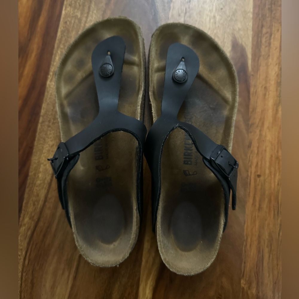 Birkenstock Gizeh Sandal Size 39 Black